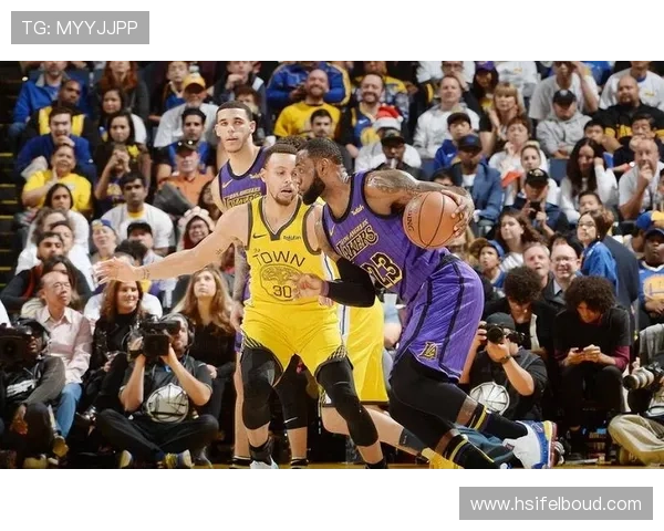 NBA新赛季湖勇首战库里领衔首发詹姆斯因伤缺席引关注